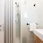 Lussy House Rifugio Sul Mare Casatuabari Μπάρι